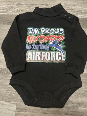 Black 'I'm Proud My Daddy is in the Air Force' Baby One-Piece Bodysuit